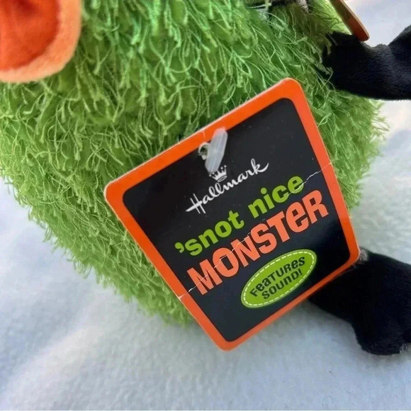 Hallmark  Snot Nice Monster Green Stuffed Plush Talk Pick Nose Halloween New - Picture 2 of 4